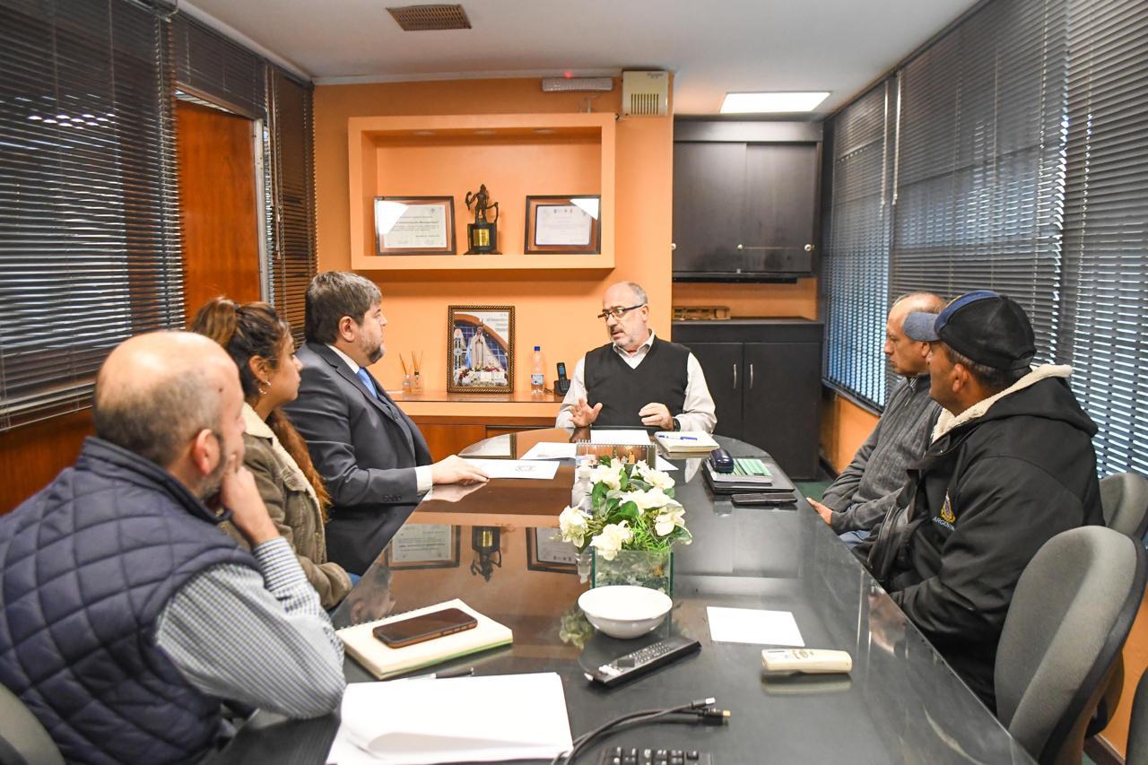 El concejal Carlos Ale gestionó ante EDET la instalación de medidores eléctricos