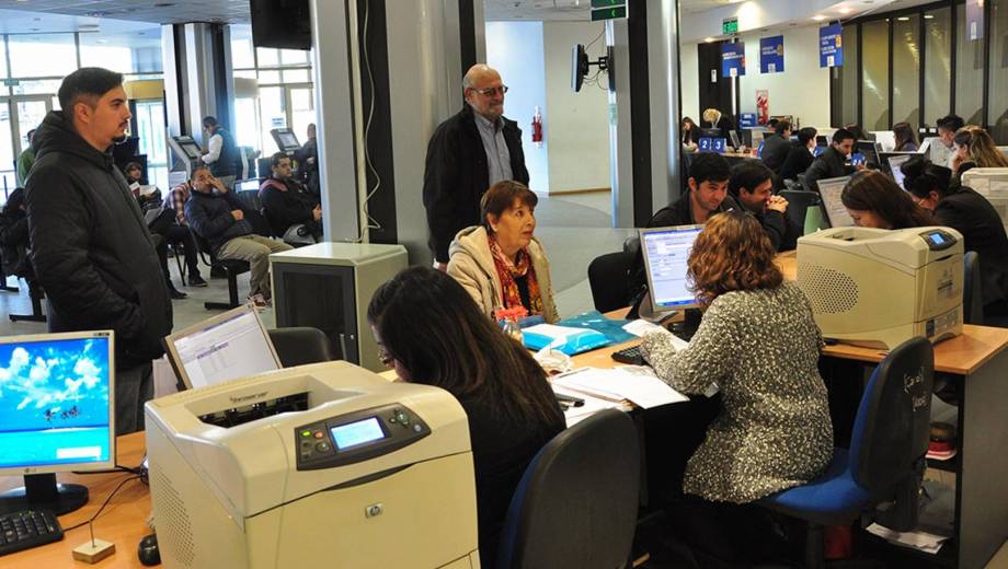 La Justicia decidió suspender la eliminación del Día del Trabajador Estatal