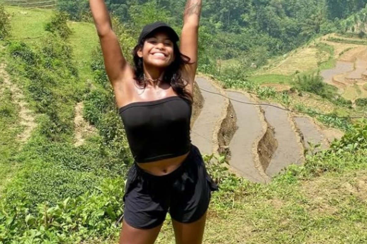 Falleció la joven brasileña que se había caído en un volcán en Indonesia