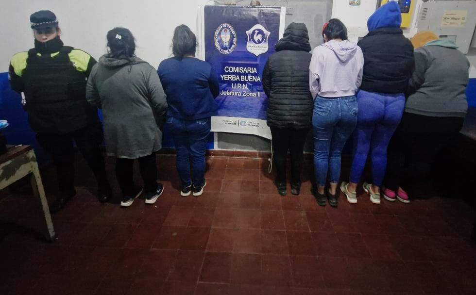Seis mujeres causaron serios disturbios en una comisaria tucumana