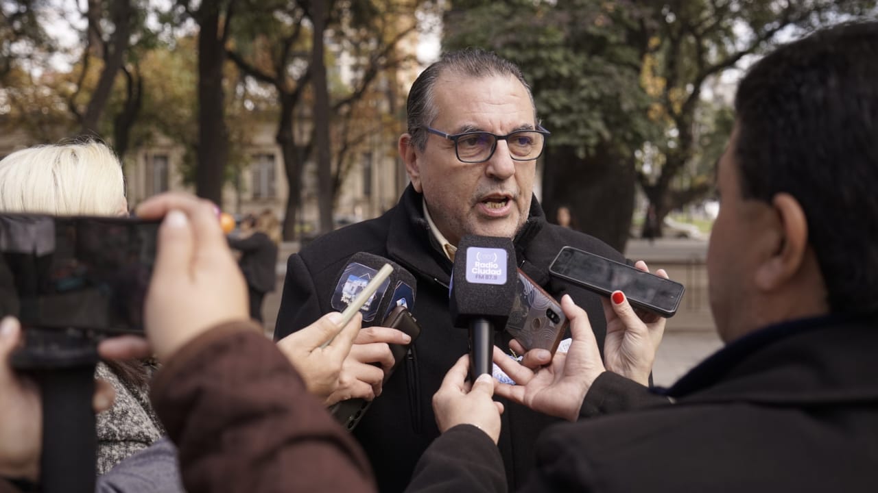 «Cuando el pueblo se organiza y levanta la bandera de la justicia social, nada  puede frenarlo». Concejal Carlos Arnedo