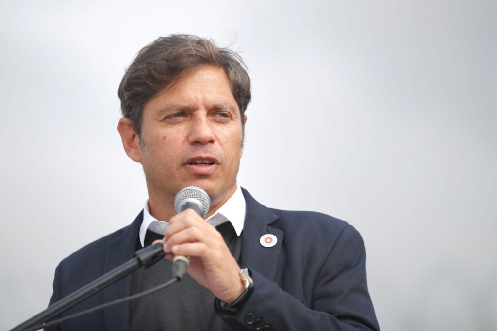 «El gobierno nacional atraviesa una crisis  económica, financiera e institucional». Axel Kicillof.