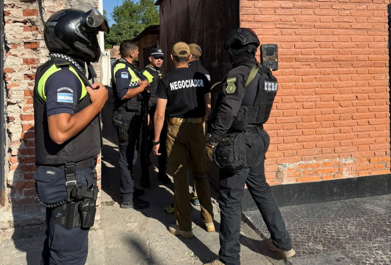 Drama y tensión: el Grupo CERO desactiva una crisis por posible auto-lesión y homicidio