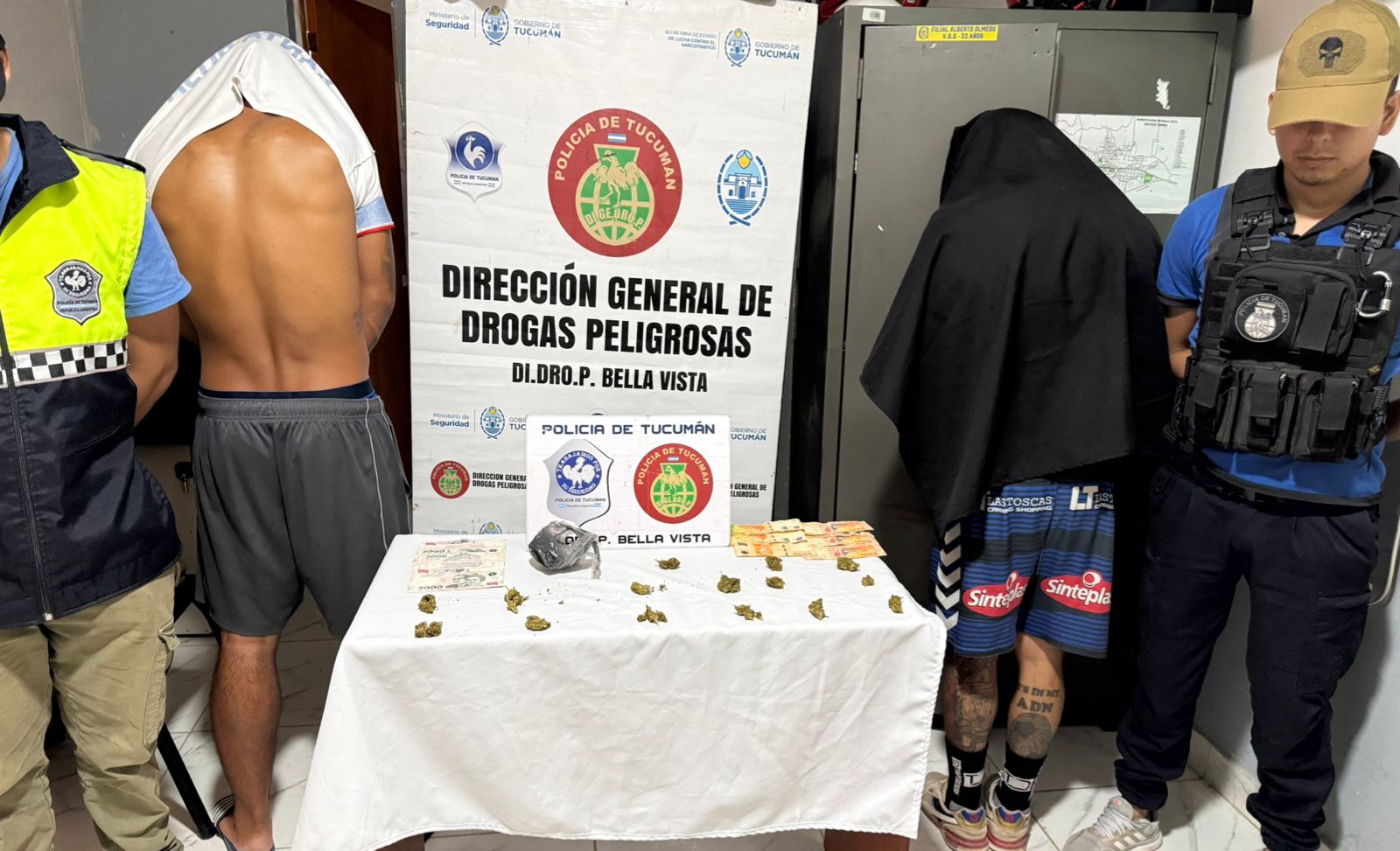 Los Bulacio: El «olor a marihuana» delató a dos hombres que circulaban en un auto sin patentes
